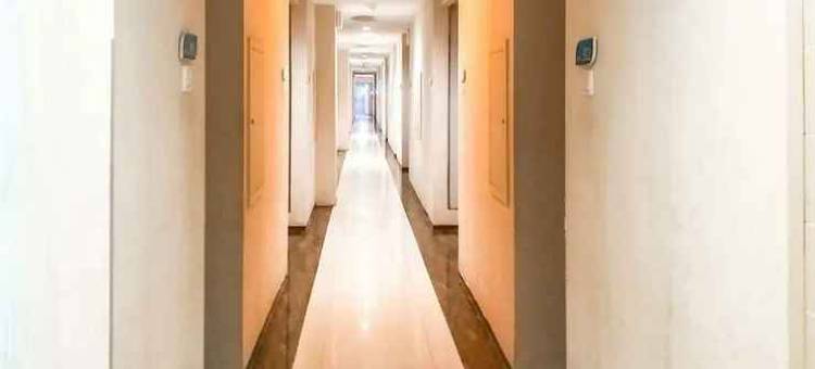 新埠头德瓦尔纳会议酒店(Dewarna Hotel and Convention Bojonegoro)图片