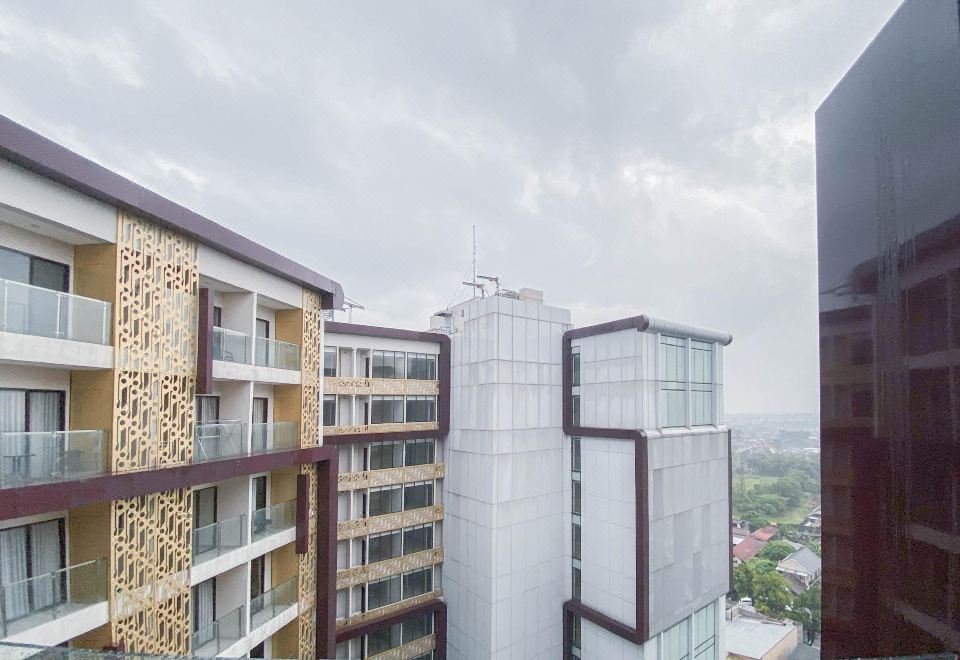 Good Comfy Studio Patraland Amarta Apt By Travelio Hotel Overview