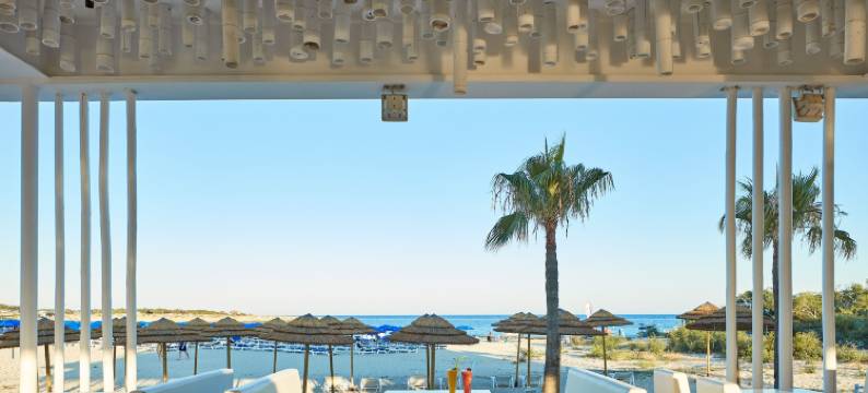 白色俱乐部度假村(So White Club Resort)图片