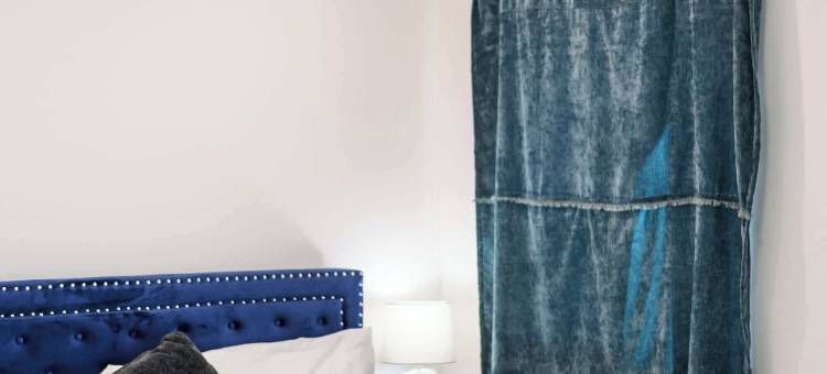 带庭院和舒适内饰的舒适度假屋(Comfy Retreat With Yard & Cozy Interiors)图片