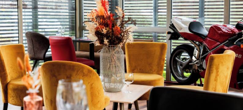 巴约讷金莲花酒店(Hôtel les Genêts Bayonne)图片