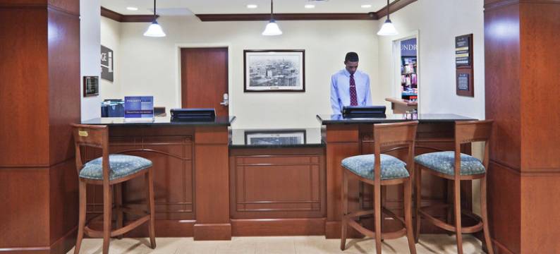 Staybridge Suites 俄克拉何马城的鹌鹑泉(Staybridge Suites OKLAHOMA CITY-QUAIL SPRINGS by IHG)图片