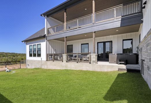 Stunning Lake Views and Hot Tub - Exquisite Canyon Lake Retreat Hotel Overview