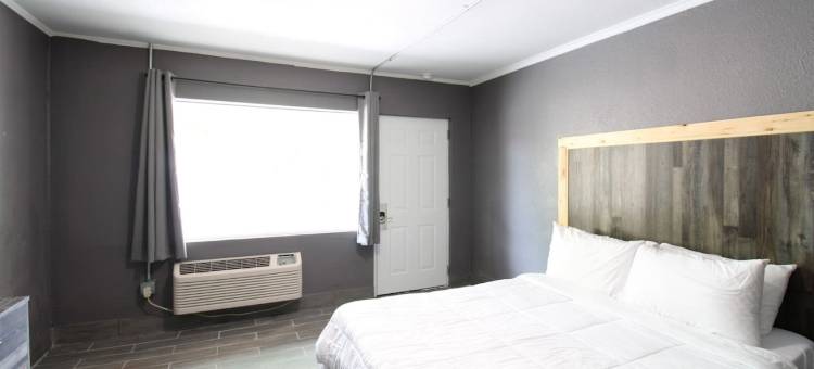 Convenient Location and Modern Comfort - Charming Getaway图片