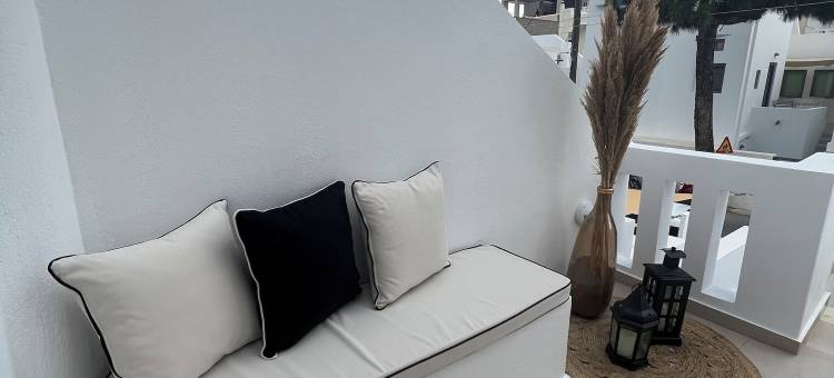 圣托里尼THEALOS靠近广场(Thealos Santorini ( Close to Square))图片