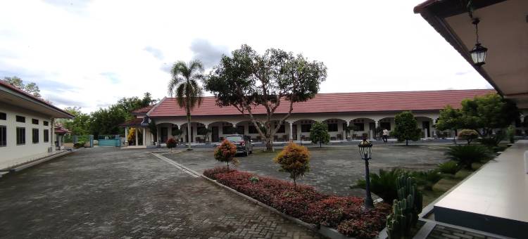 OYO 93051 Wisma Syariah Buloe Near Lapangan Abubakar Lambogo Batili Enrekang图片