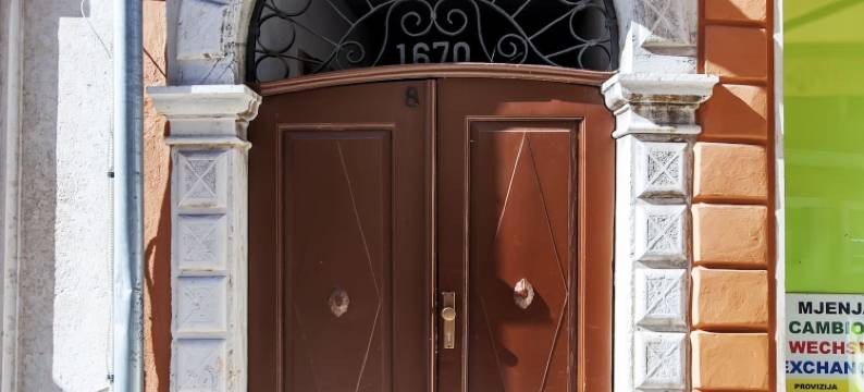 在中心城市公寓(Nel Centro City Apartment)图片