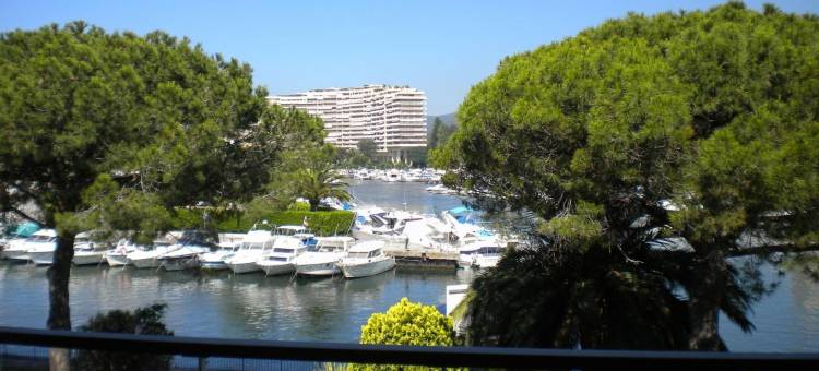 瓦坎斯奥勒 - 卡雷海洋法义公寓式酒店(Vacancéole - Résidence Carré Marine)图片