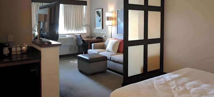 Comfort Suites Milwaukee West图片