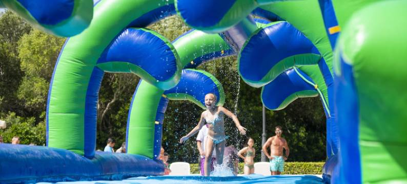 蔚蓝花园因图罗酒店(Inturotel Azul Garden)图片