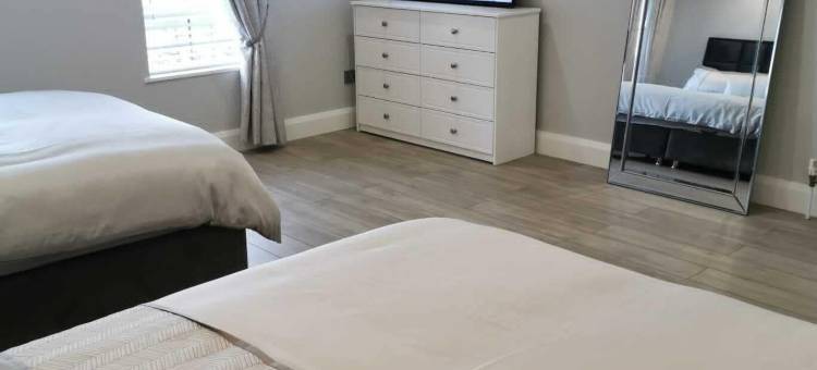 位于Magherafelt的现代3床公寓可容纳8人(Modern 3-Bed Apartment in Magherafelt Sleeps 8)图片