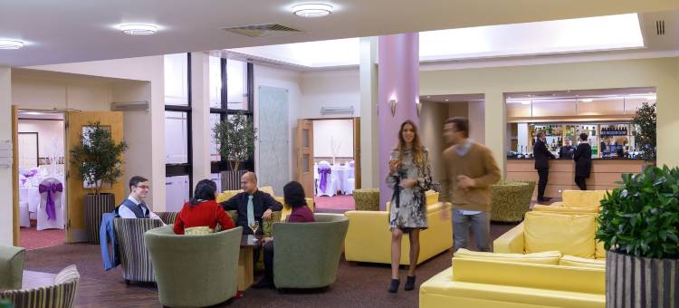 克兰菲尔德管理发展中心酒店(Cranfield Management Development Centre)图片