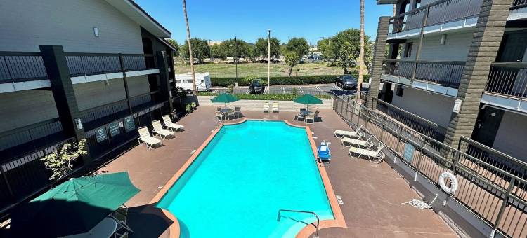 圣地亚哥维斯塔戴斯酒店(Days Inn by Wyndham San Diego Vista)图片