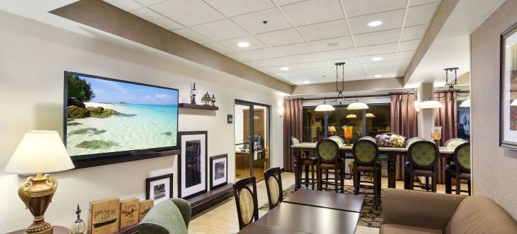 希尔顿欢朋酒店-多拉山(Hampton Inn Mt. Dora)图片