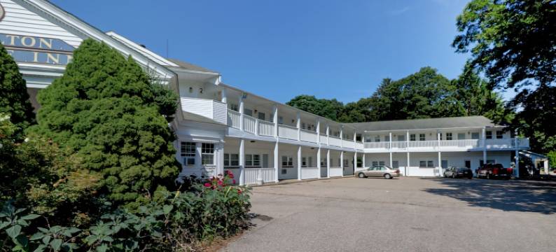 哈密尔顿乡村酒店(Hamilton Village Inn)图片