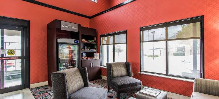 舒适套房酒店-费尔格朗斯西(Comfort Suites Fairgrounds West)图片