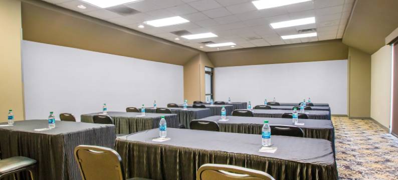 贝斯特韦斯特考特维尤酒店(Best Western Courtview Hotel)图片