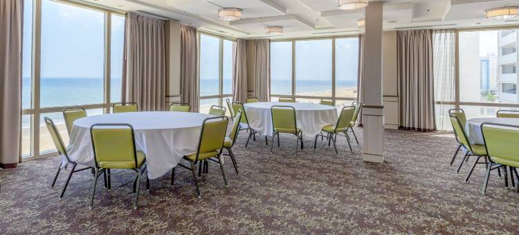 Holiday Inn & Suites 维吉尼亚海滩- 北滩(Holiday Inn & Suites Virginia Beach - North Beach)图片