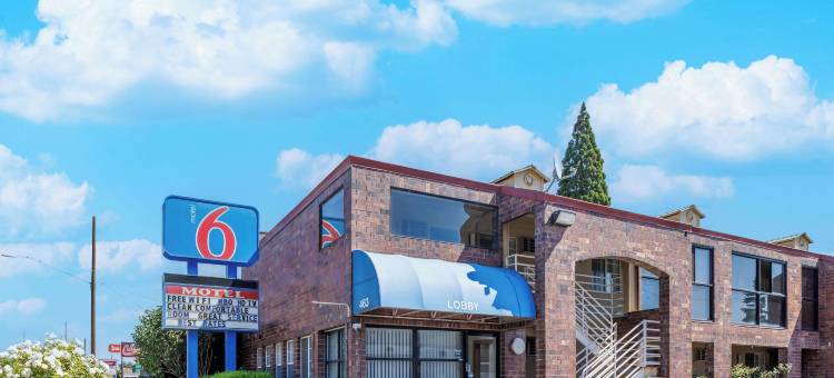 坎比江山旅馆(Motel 6 Canby, or)图片