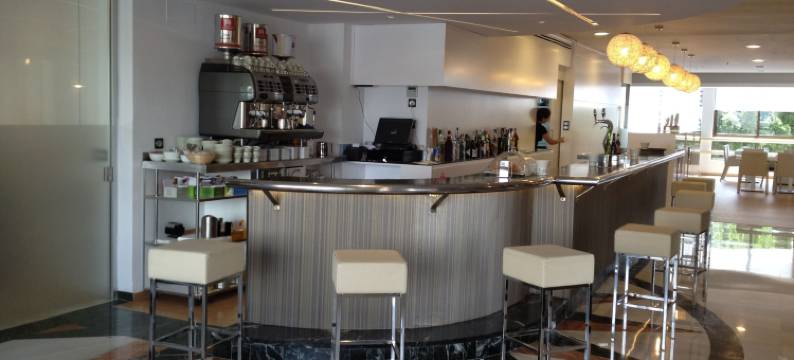 阿瓜杜尔塞公寓酒店(Apartahotel Aguadulce)图片