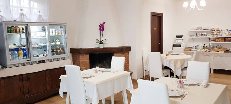 贝拉维斯塔阿尔巴别墅(Villa Bellavista Alba, B&B)图片