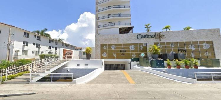 Monyxbnb的Deck12娱乐场和度假村(Deck12 Casino and Resort by Monyxbnb)图片