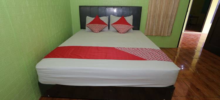 OYO 93021 科斯特迪森酒店(Penginapan Dison RedPartner)图片