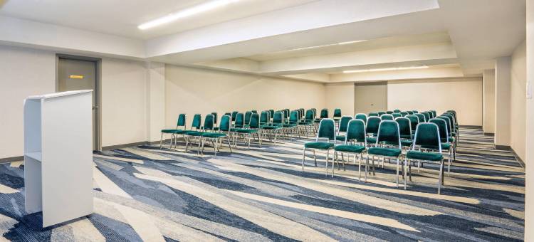 舒适套房酒店(Comfort Inn & Suites)图片