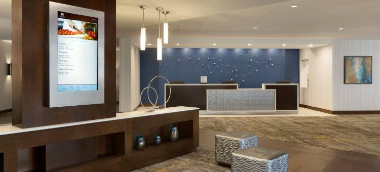 哈特福布拉德利机场希尔顿逸林酒店(DoubleTree by Hilton Hartford - Bradley Airport)图片