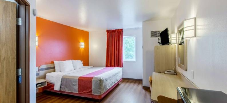 威斯康星巴拉布 - 德尔顿湖 6 号汽车旅馆(Motel 6 Baraboo, WI - Lake Delton)图片