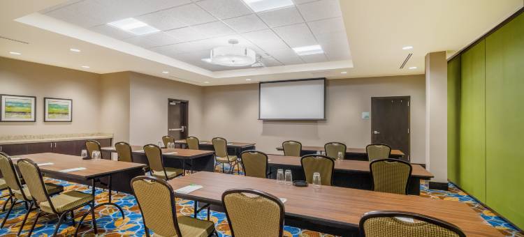 Holiday Inn 特雷霍特(Holiday Inn TERRE HAUTE by IHG)图片