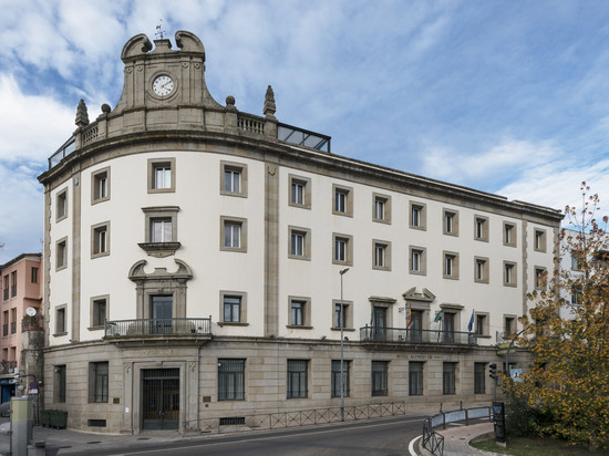 阿方索八世EXE酒店