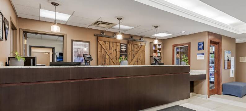 红鹿贝斯特韦斯特优质套房酒店(Best Western Plus Red Deer Inn  Suites)图片