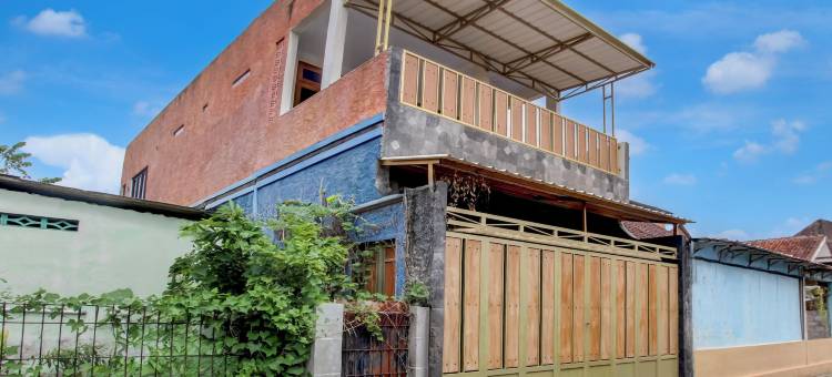 OYO 94920 伊莱亚之家明吉兰(OYO 94920 House Of Elea Minggiran)图片