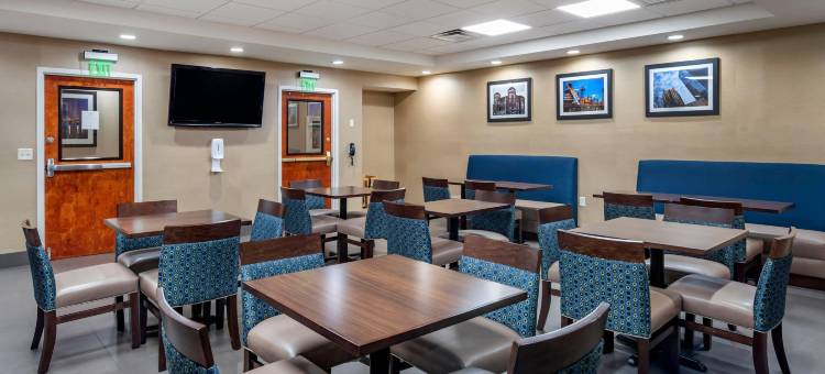 伯明翰霍姆伍德舒适酒店(Comfort Inn Birmingham Homewood)图片