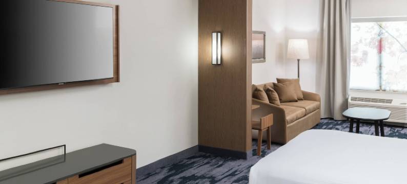 萨凡纳I-95北万枫酒店及套房(Fairfield Inn & Suites Savannah I-95 North)图片