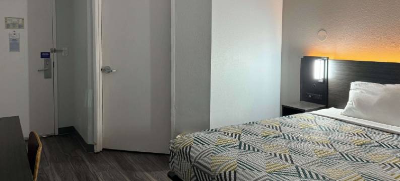 德克萨斯布朗斯维尔 6 号汽车旅馆(Motel 6 Brownsville, TX)图片