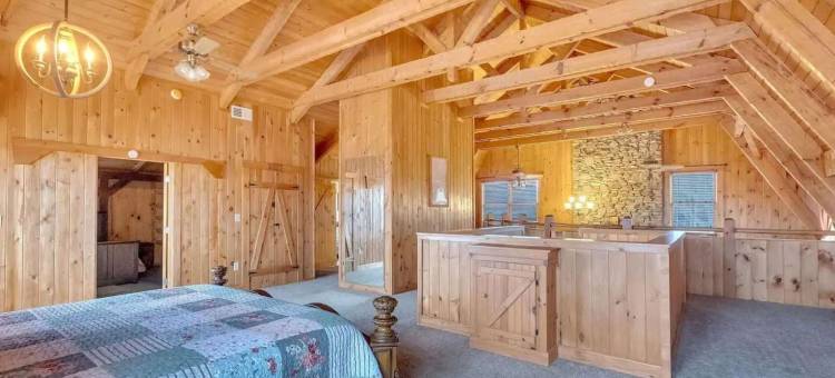 隐秘的七卧山间度假屋，占地七英亩(Secluded 7BR Mountain Escape on 7 Acres)图片
