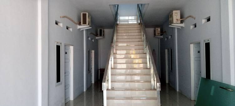 Hotel O 尼安伊斯兰公寓靠近Pertamina 74.91657马蒂罗塔西加油站(Hotel O Kost Nian Syariah Near Spbu Pertamina 74.91657 Mattirotasi Sidrap)图片