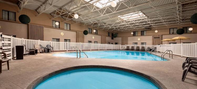 大福克斯华美达酒店(Ramada by Wyndham Grand Forks)图片