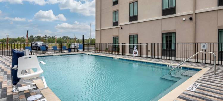 舒适酒店和套房 - 杰克逊维尔橙园靠近海军航空站(Comfort Inn & Suites Jacksonville - Orange Park Near Naval Air Station)图片
