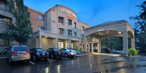 普洛敦維士沃裏克萬豪萬怡酒店
