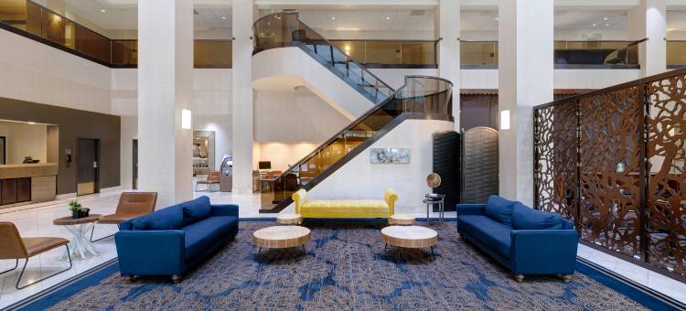 圣克拉拉希尔顿安泊酒店(Embassy Suites by Hilton Santa Clara Silicon Valley)图片