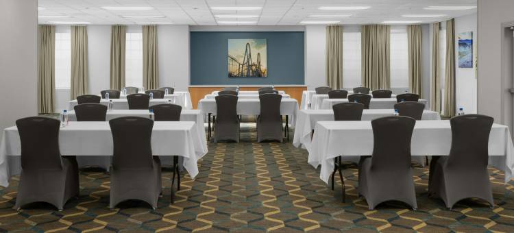 圣塔克拉里塔瓦伦西亚Residence Inn酒店(Residence Inn Santa Clarita Valencia)图片