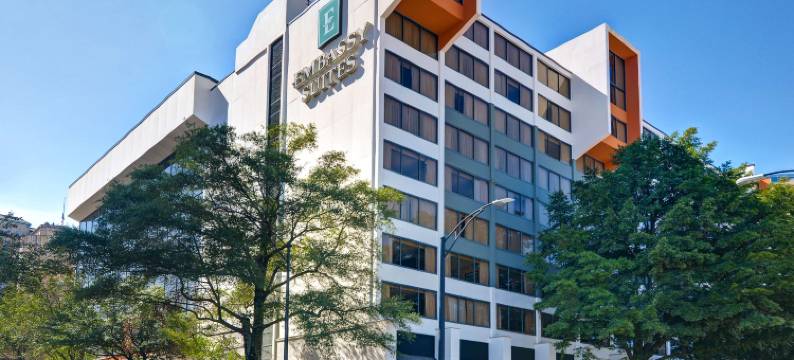 温斯顿塞勒姆希尔顿安泊酒店-(Embassy Suites by Hilton Winston Salem)图片