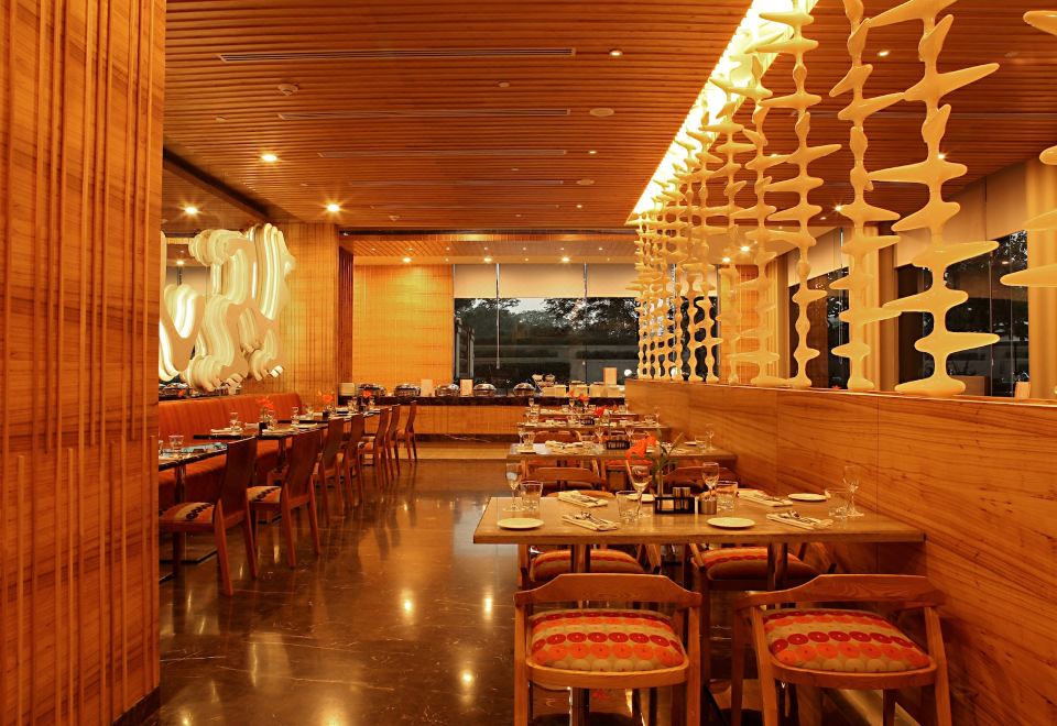 The Metropolitan Hotel & Spa New Delhi Hotel Overview