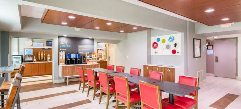 智选假日套房酒店哥伦布(Holiday Inn Express & Suites COLUMBUS by IHG)图片