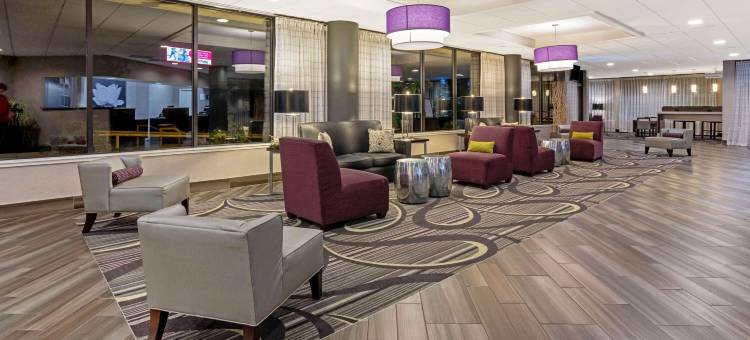 西雅图塔科马拉昆塔温德姆套房酒店(La Quinta Inn & Suites by Wyndham Tacoma - Seattle)图片