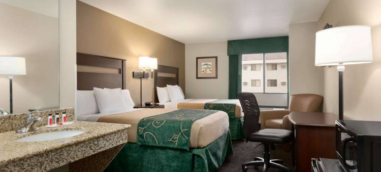 格伦代夫呗盟套房酒店(Baymont by Wyndham Glendive)图片