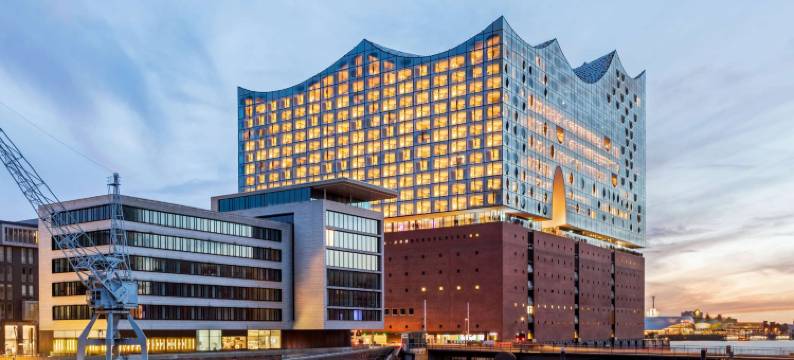 汉堡米特温德姆速8酒店(Super 8 by Wyndham Hamburg Mitte)图片